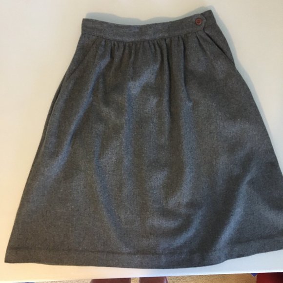 Vintage 70's Grey Minimalist Skirt, Retro Causal Work Skirt, Boho Hippie Office - Picture 9 of 10